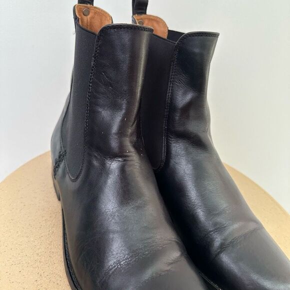 Frye Women’s Melissa Black Leather Chelsea Boot Whipstitch Elastic Gore Detail - Picture 5 of 16